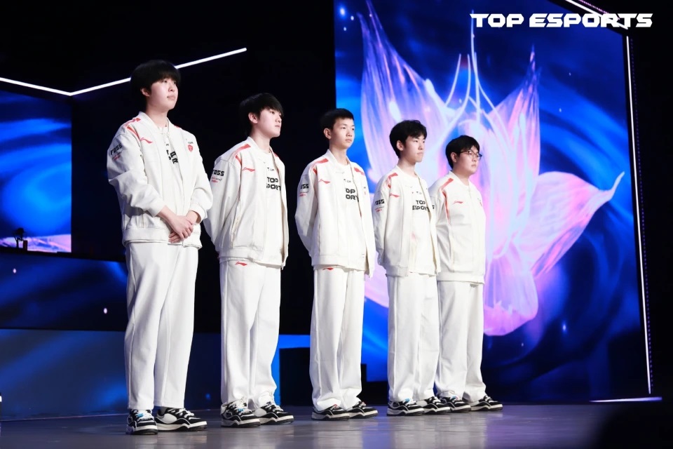 S15全球总决赛八强赛：TES以3-1的战绩淘汰G2，晋级4强！